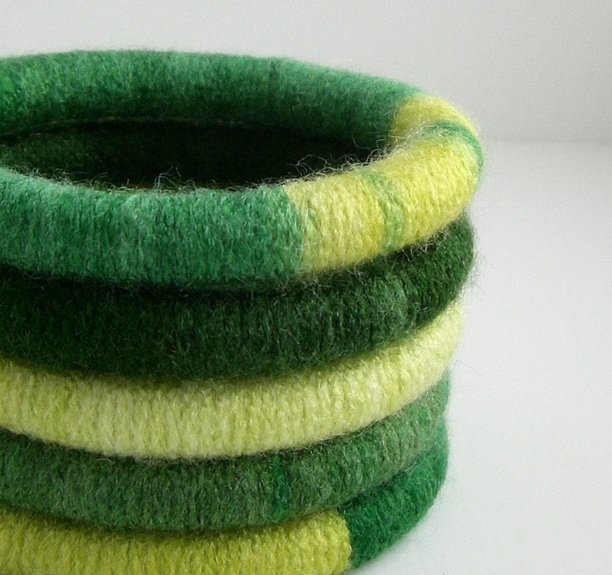 Closing Down Sale - Now only 20 Bucks - Set of 5 Wool Wrapped Stacking Bangles (1969-1988)   FREE SHIPPING