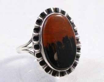 Petrified wood and sterling oval ring size 6.5