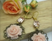 LUSCIOUS PEACH - Beautiful Peach Rose Cabochons / Stunning Peach Jewels Earrings