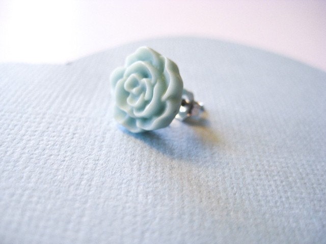robins egg blue rosebud earrings