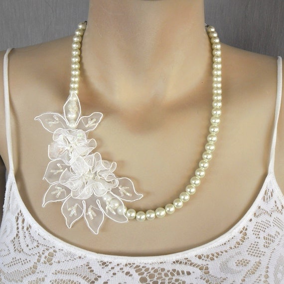Bridal Pearl Necklace: Stylish Pearl Bead Choker, Bridesmaids Gifts. Handmade