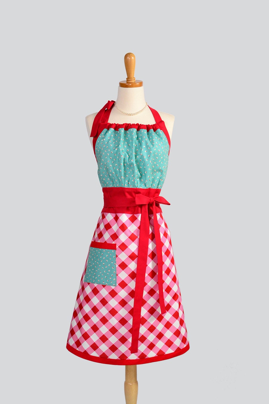 Cute Kitsch Retro Apron / Handmade Full Retro Womens Apron in Red Gingham and Turquoise Bodice