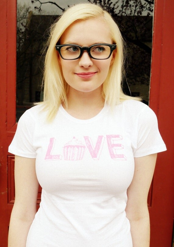 PINK LOVE tee. Womens S.special price