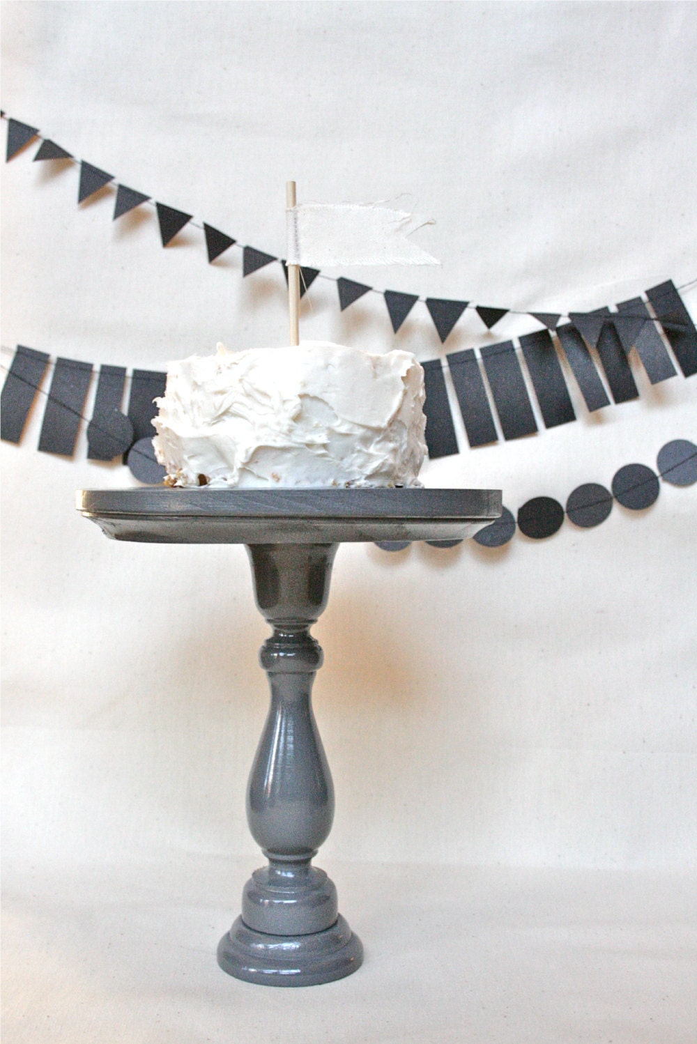 Grey Cake Stand. Small/Tall Size