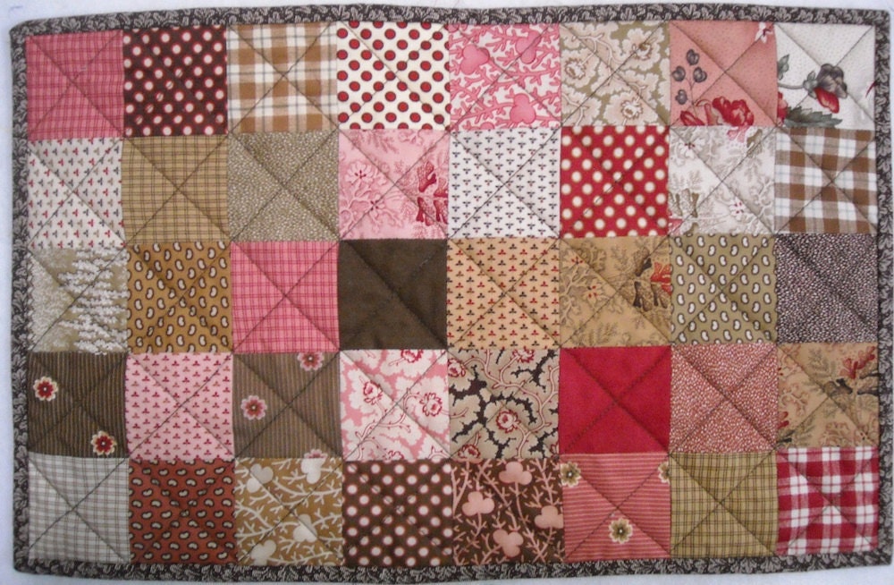 Charm Square Table Runner Mat