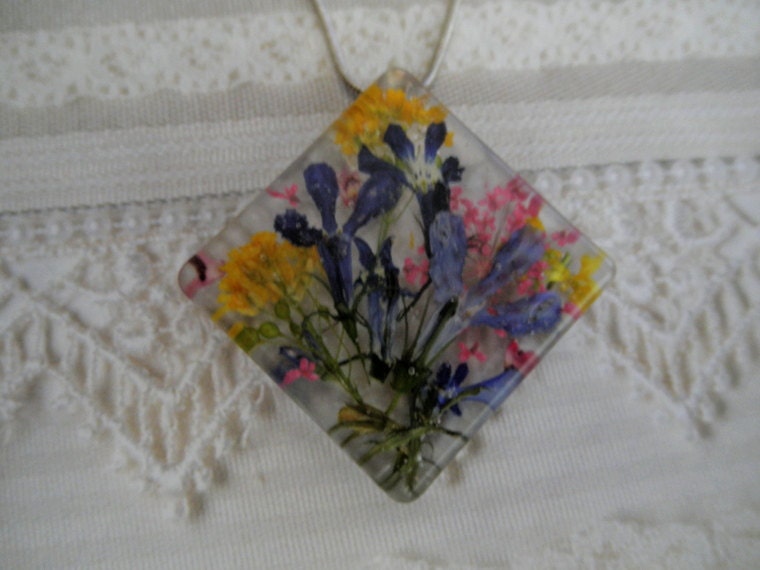 Forever, Peaceful Summer Garden-Real Pressed Flower Square Resin Pendant with Blue  Lobelia, Pink Queen Anne's Lace, Basket of Gold Alyssum