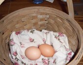 Vintage Natural Woven Wood  Basket with a movable handle, shabby chic, farm house, french country decor