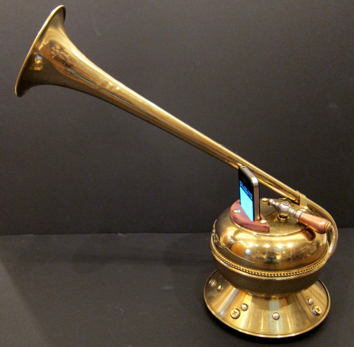 Steampunk Iphone Victrola with tone control valve