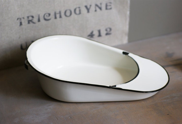Childs Enamel Ware Bed Pan in White and Black