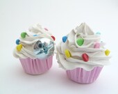 Door knobs FAKE CUPCAKES set of 2 handle pulls (kitchen,bakery,girls room, coffee shop decoration) white icing gifts for the holidays