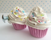 DRAWER PULLS  fake cupcake set of 2 cabinet pull drawer knobs (kitchen,bakery,girls room, coffee shop) white icing
