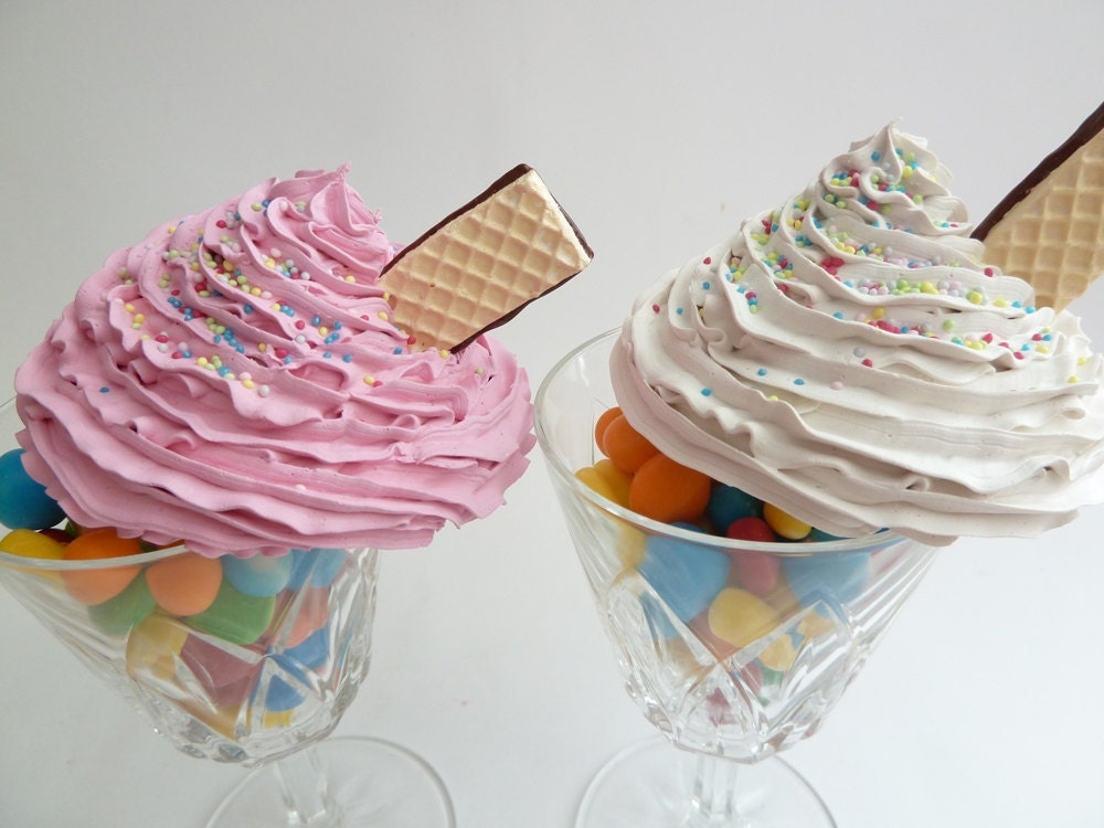 kitchen Cannisters set of 2 Cupcake ice cream cone CANDY LAND glass Alice in wonderland retro vintage( first birthday party, bridal ,baby shower favor bakery,girls room, wedding,coffee shop) - pink and white Icing unique gifts for the holidays and hostess