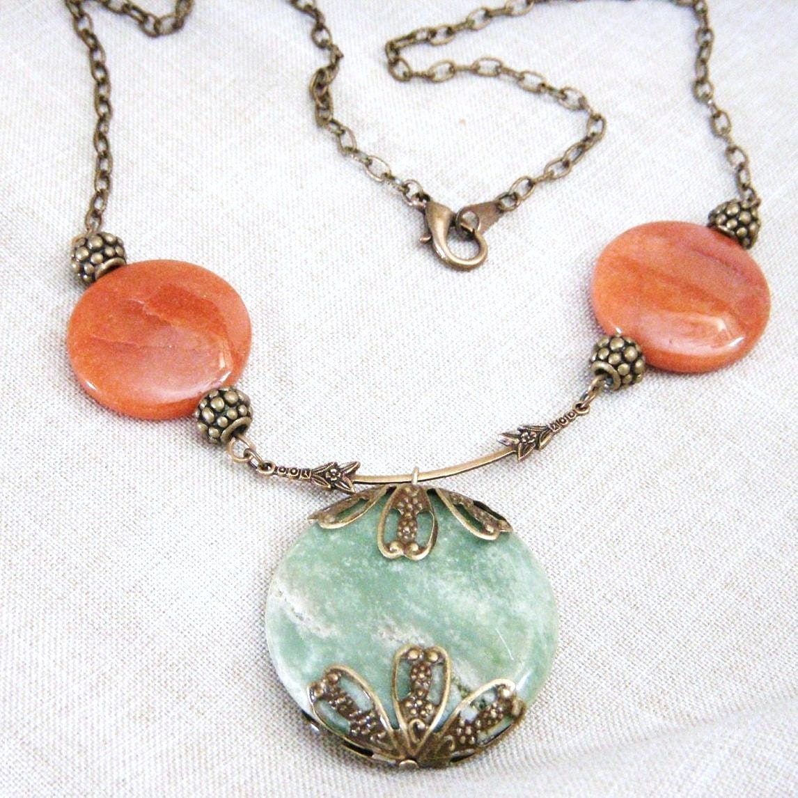 Necklace, Green Marble, Red Aventurine, Filigree Brass N217