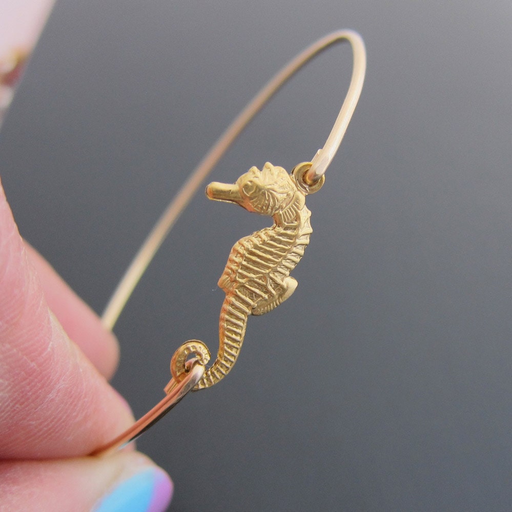 Seahorse Bangle Bracelet, Seahorse Bracelet, Gold, Summer Jewelry, Summer Bracelet, Summer Fashion, Wedding, Beach Jewelry, Beach Bracelet