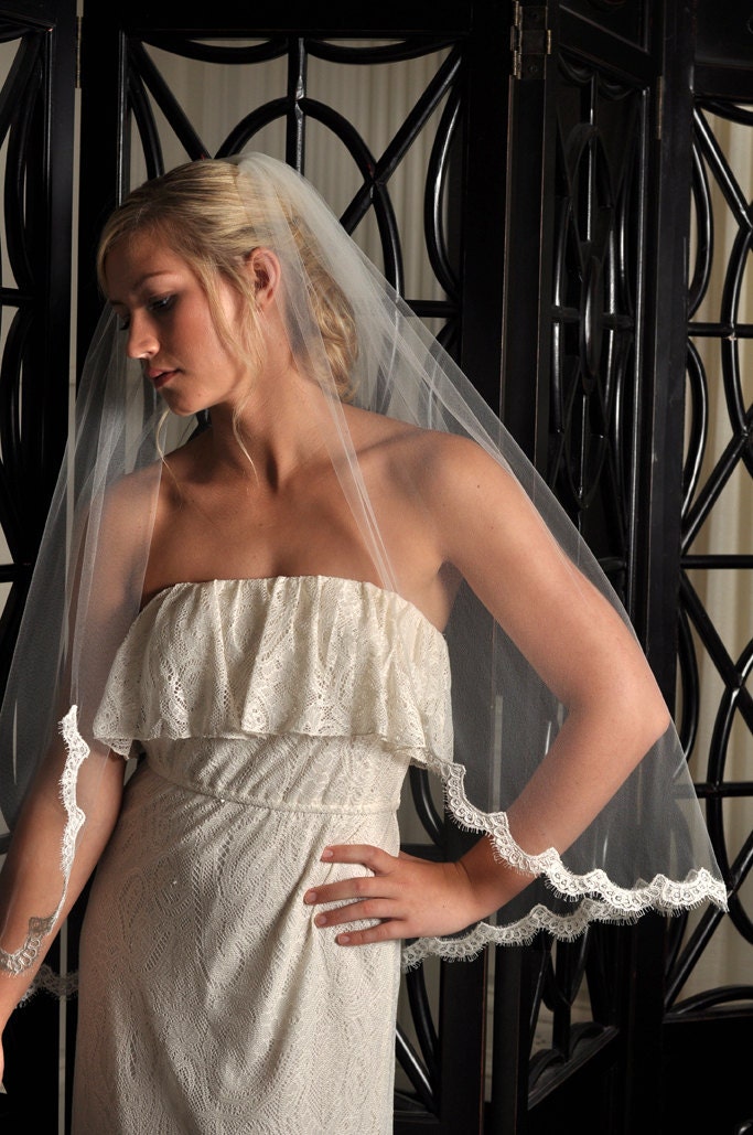 Wedding Veil - Fingertip Length Veil with Alencon Lace Edge - White, Ivory