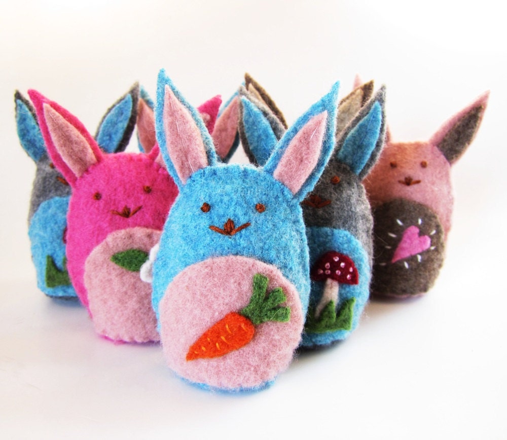 Plush Rabbit Sewing Pattern, PDF, Make Family of Four Rabbits, Felt Easter Bunny