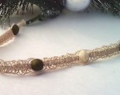 Olive Green and White Wood Fishbone Choker