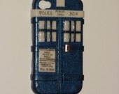 Doctor Who inspired TARDIS iPhone 4 or 4S hard cover case (GLOWS in the dark)