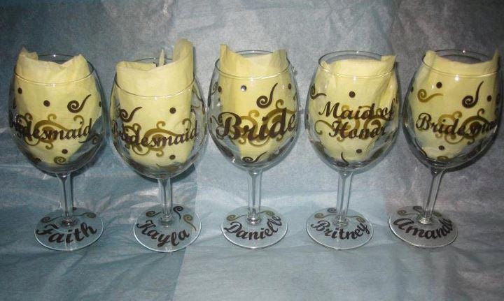 10 Personalized Wine Glasses