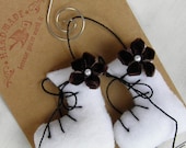 Frosty Winter Ice Skate Ornament with Cozy Cappuccino Brown Flower