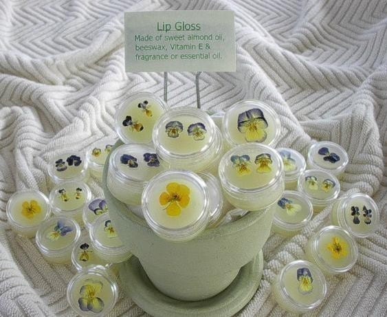 Lip Balm / moisturizing lip gloss / Cute Party Shower lip balm Favors / Natural dried Flower