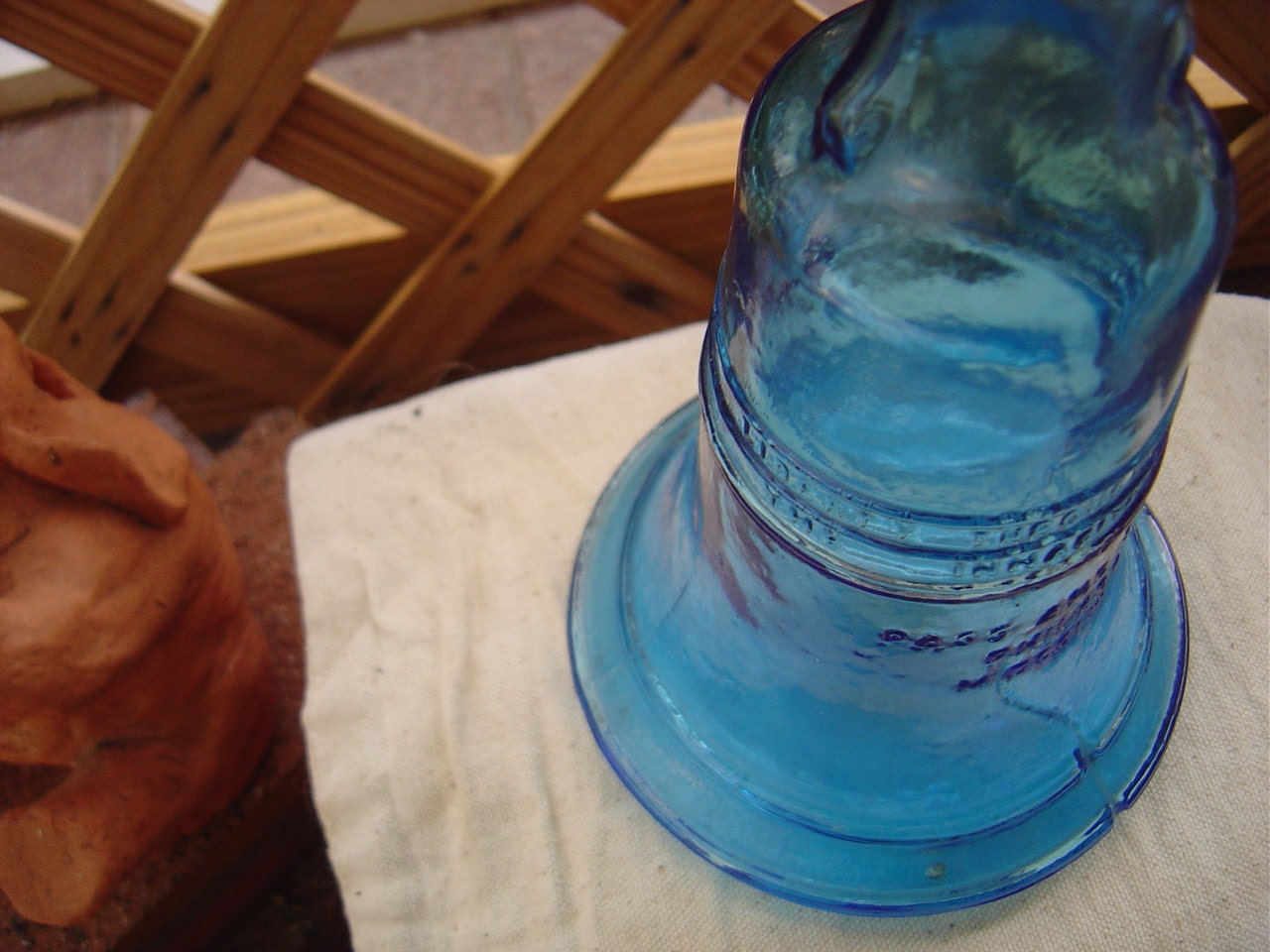 The vintage & antique glass category of.