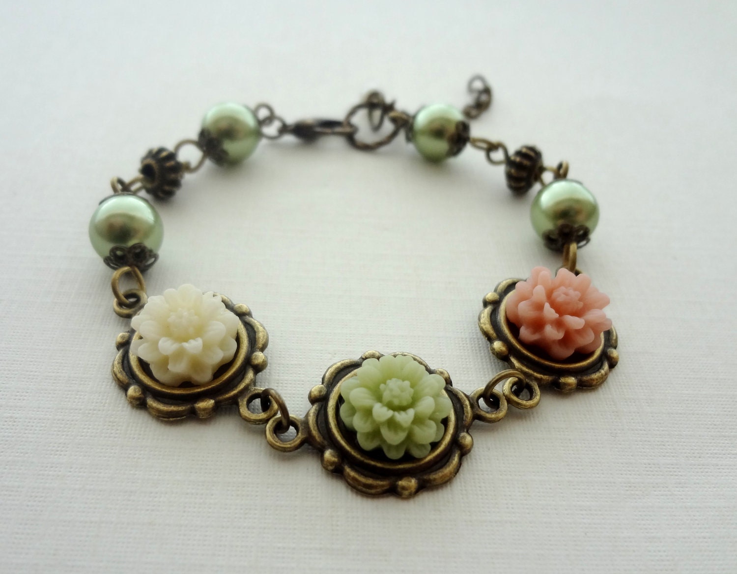 ENTIRE SHOP 25% OFF Sale- Romantic Bouquet of Flowers Bracelet in Antique Brass. Sage green, Blush, Ivory, Daisy, Pearl