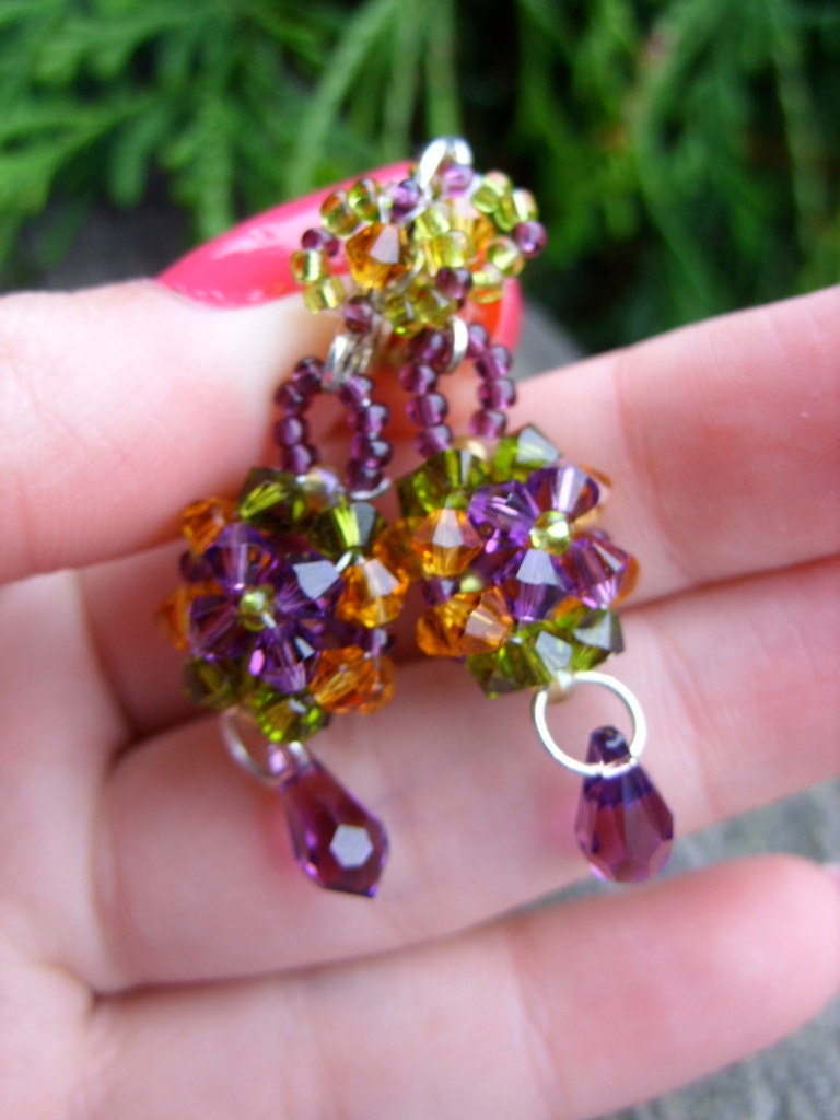 Swarovski crystallized dangle elegant colorful earrings purple orange green fall fashion autumn trends glass beads sparkling
