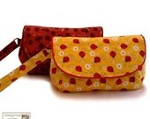 Zippered clutch/wristlet sewing pattern -- PDF