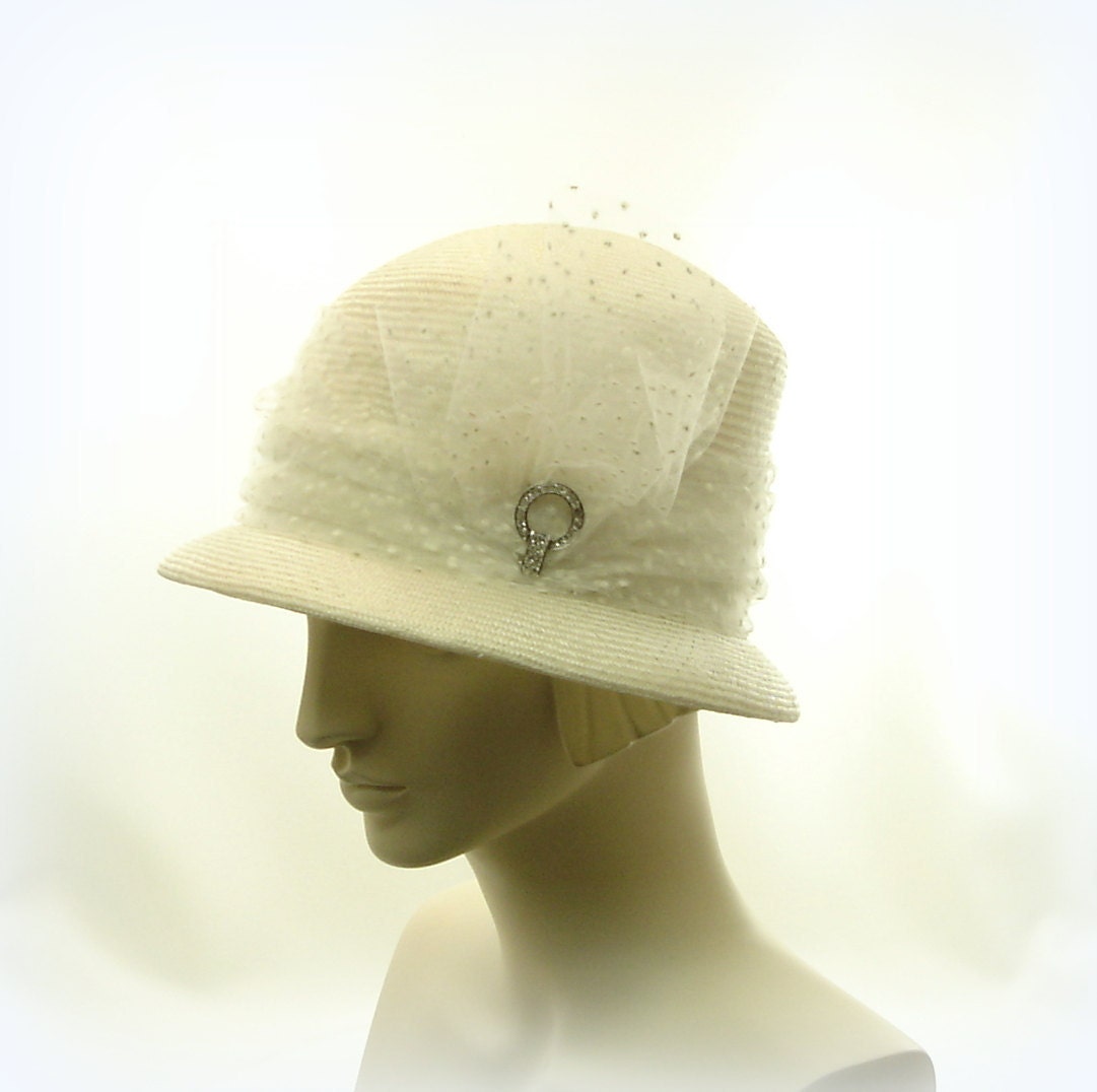 White Hat for Women - 1920s Fashion Cloche Hat - White Hat - Rhinestone Buckle