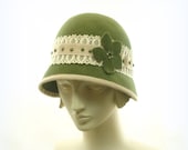 Green Cloche Hat for Women - 1920s Style Felt Hat - Downton Abbey Hat