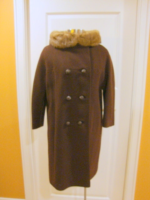 Vintage Brown Wool Coat with Mink Collar