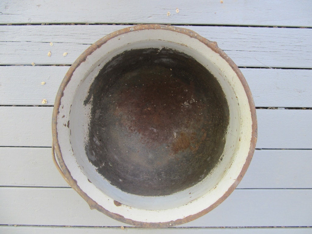 Antique Large Cast Iron Cowboy Pot
