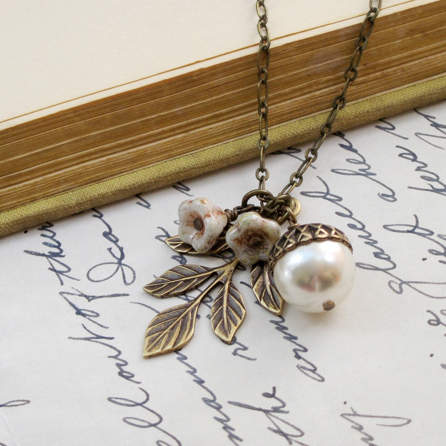 Pearl Acorn Necklace Leaf Necklace Pearl Necklace Autumn Acorn Nature Jewelry Flower Necklace Antique Brass Jewelry Woodland - Nutcracker