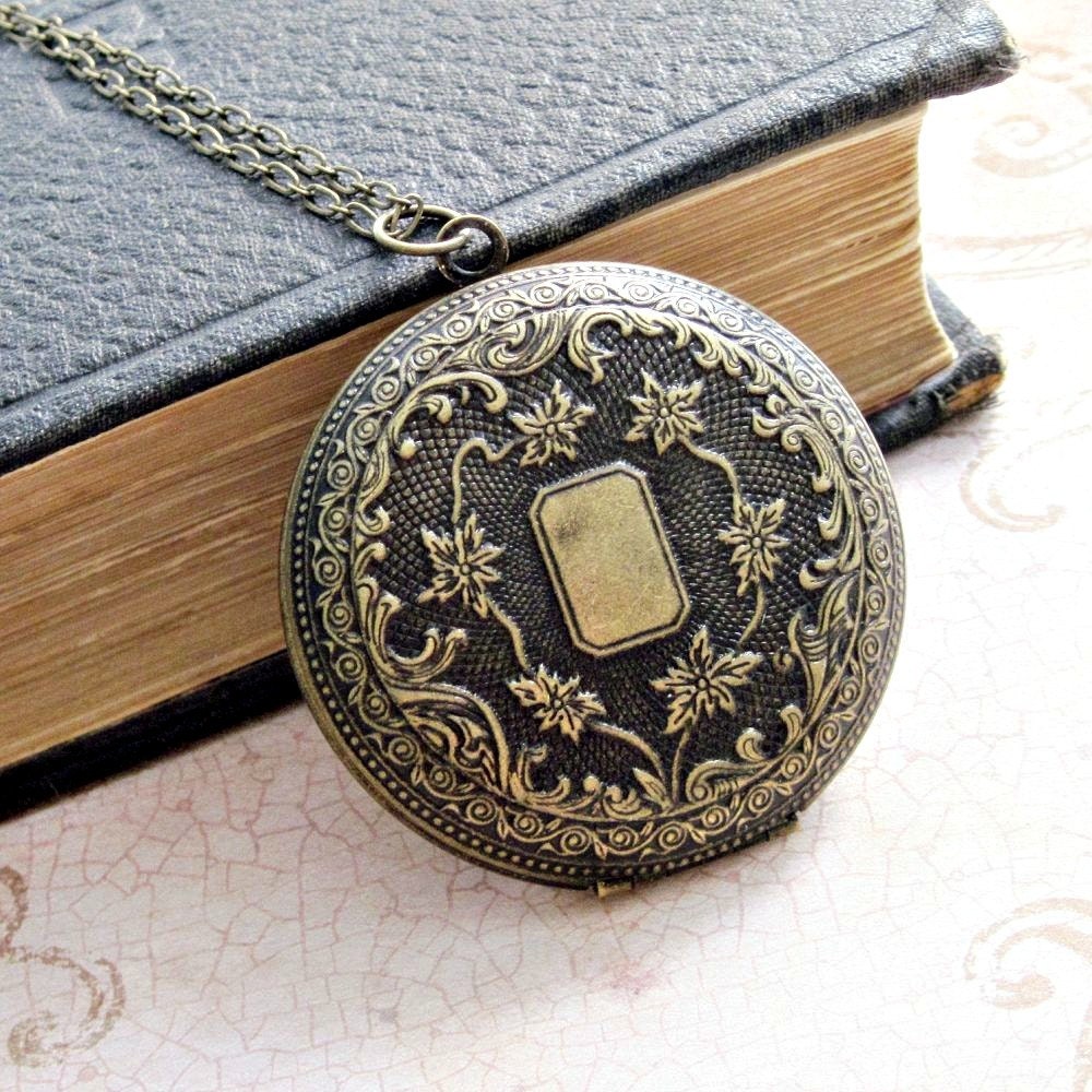 Engraved Floral Locket Necklace Vintage Inspired Locket Photo Locket Boho Necklace Victorian Locket Antique Brass Long Locket Necklace