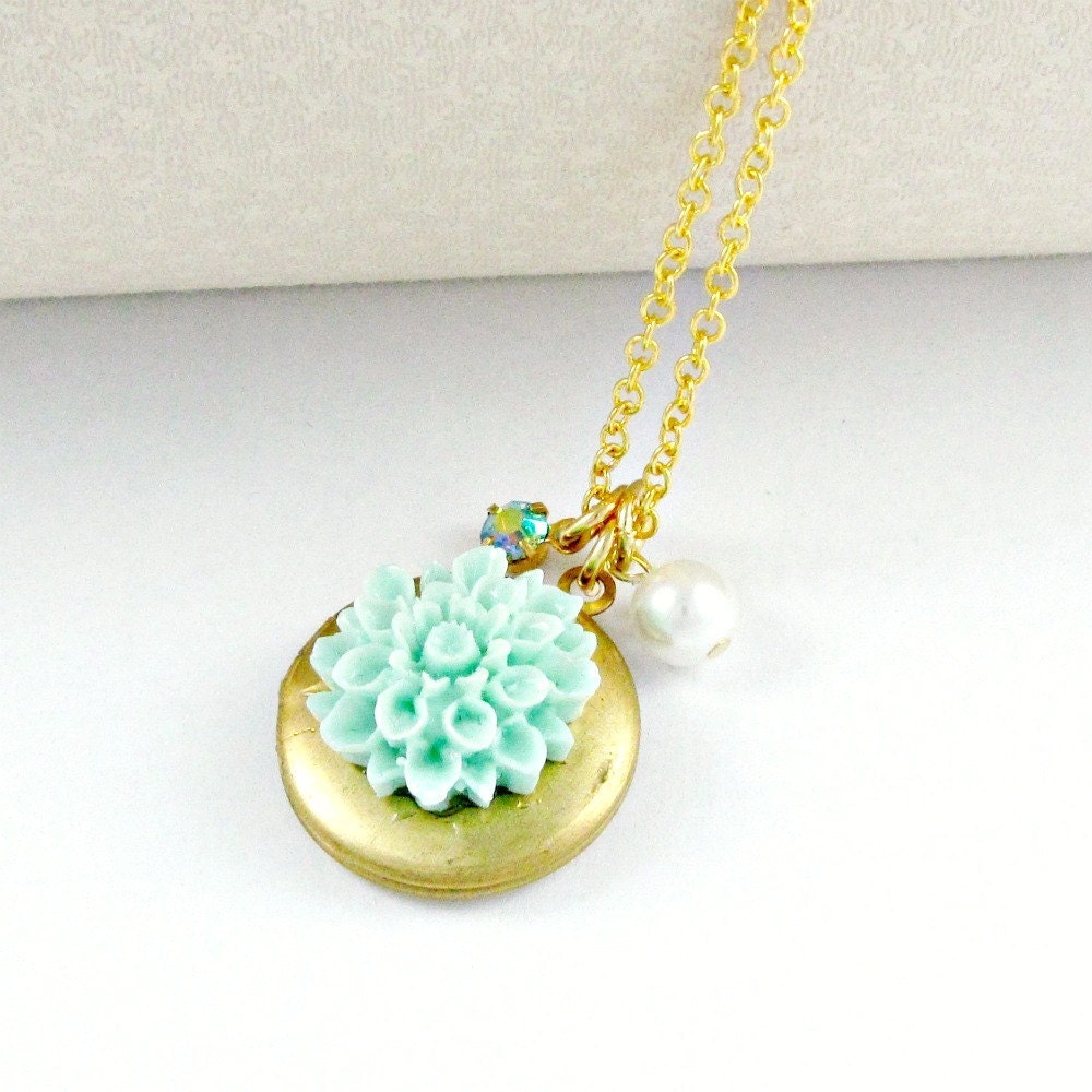 Mint Flower Necklace Round Locket Necklace Dahlia Flower Necklace Bridesmaid Jewelry Mint Green Spring Summer - Fresh Mint