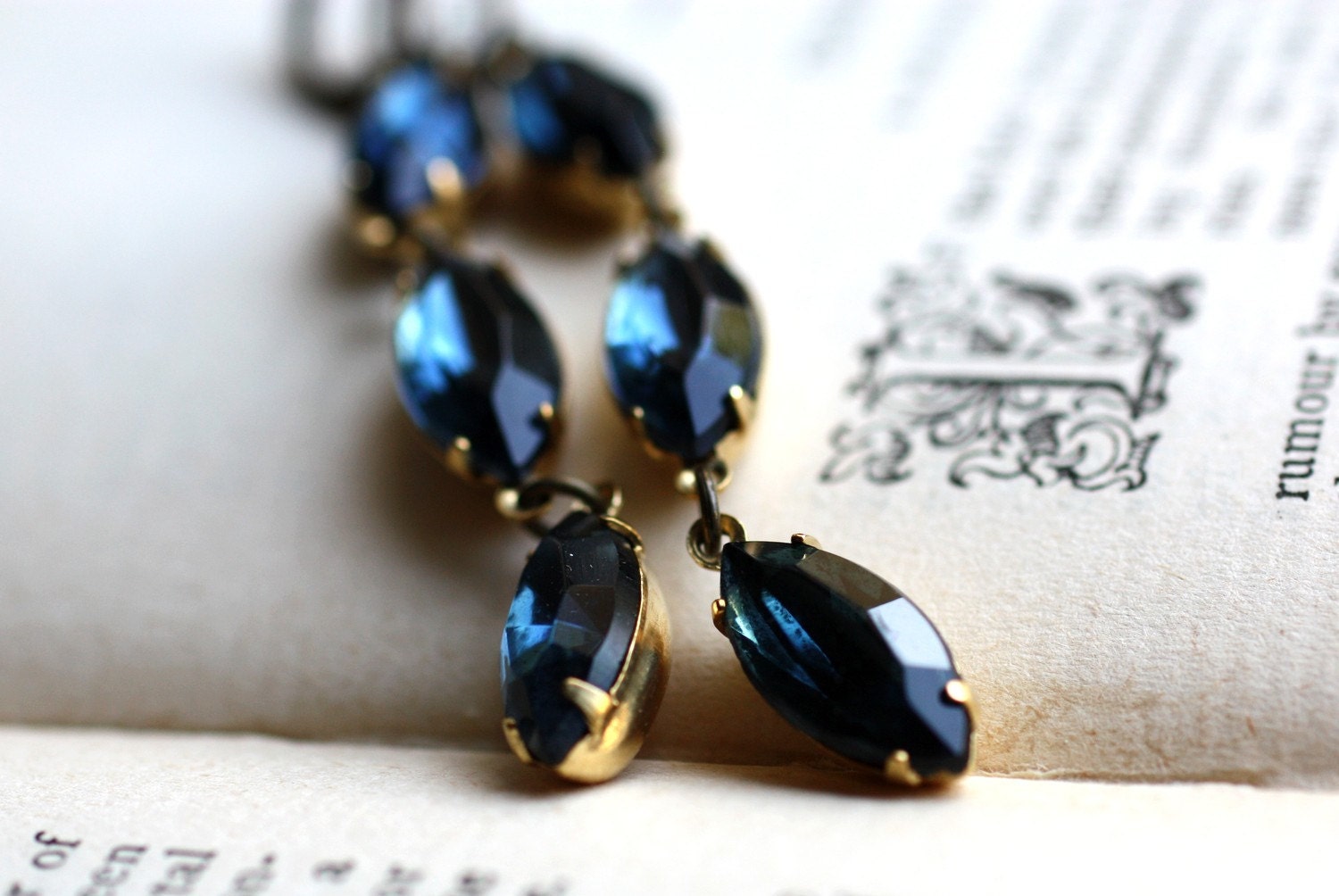 Vintage Sapphire Blue Jewel Earrings. Navy Earrings - Midnight