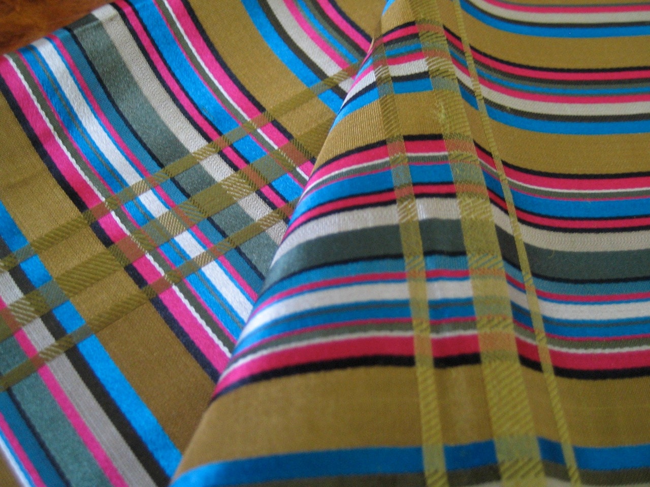 Victorian ribbon yardage in stunning plaid almost 3 yards