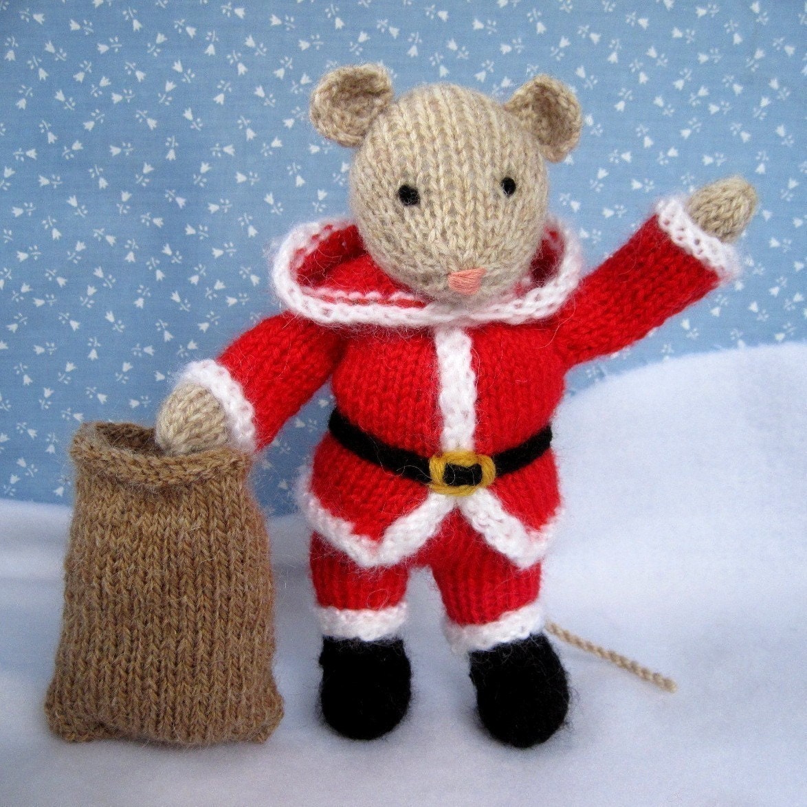 Santa Mouse - knitted toy doll or festive ornament - INSTANT DOWNLOAD - PDF email knitting pattern - ePattern