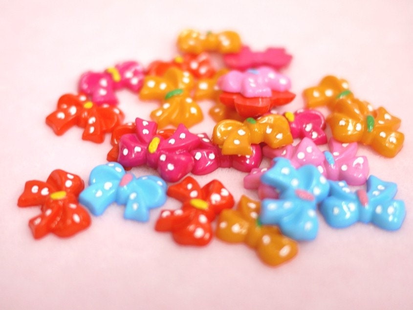 20 pcs. Cute Bow Cabochon type 1 - 18mm