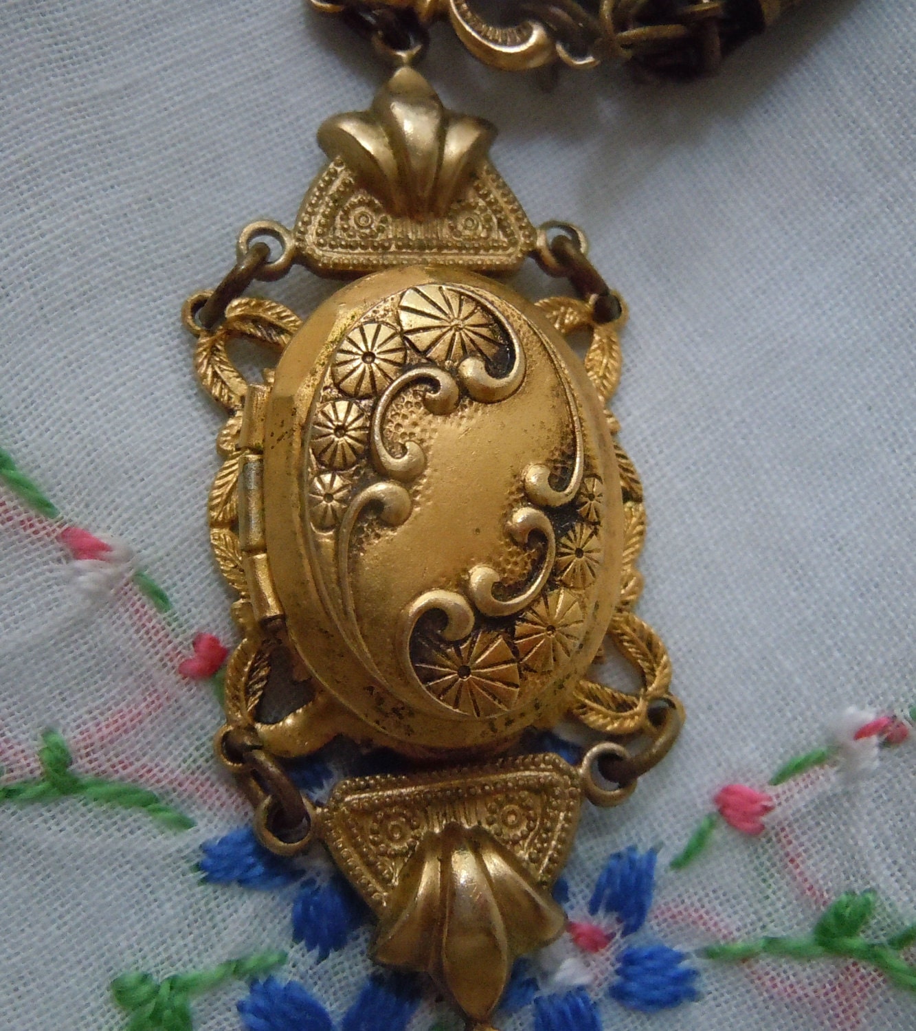 SALE Antique VICTORIAN Art Nouveau Repousse PHOTO Locket Gold Filled Pendant Free Shipping