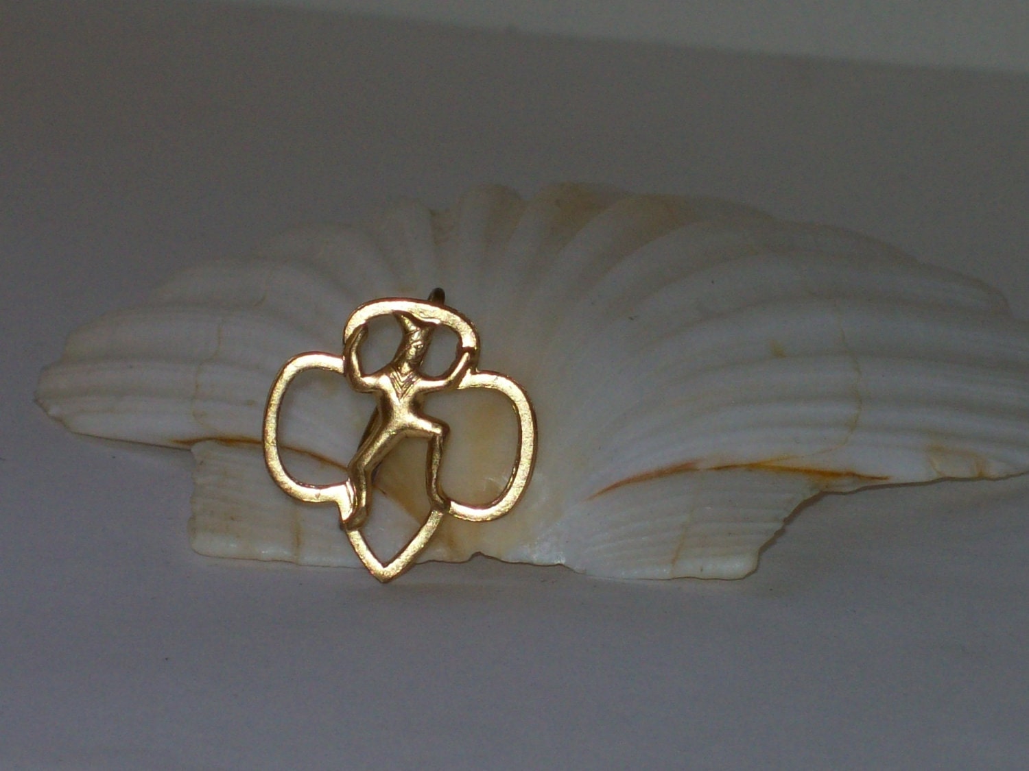 Vintage 50's Gold Brass Girl Scout Pin Badge Emblem Collectible Brooch Scarf Hat Accessory