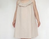 Crinkle cotton dress for girl.