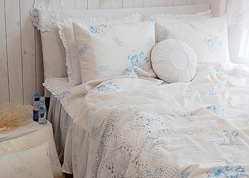 5 Yards of Irish Blue Bouquet Washing White Ivory Linen WIDE 135cm, U2794
