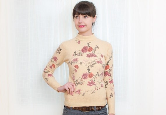 Vintage 1960s Sweater - 60s Sweater - Spring Floral Sweater - XS / S