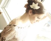 Beautiful Bridal Fascinator Hair Comb with Swarovski Rhinestones