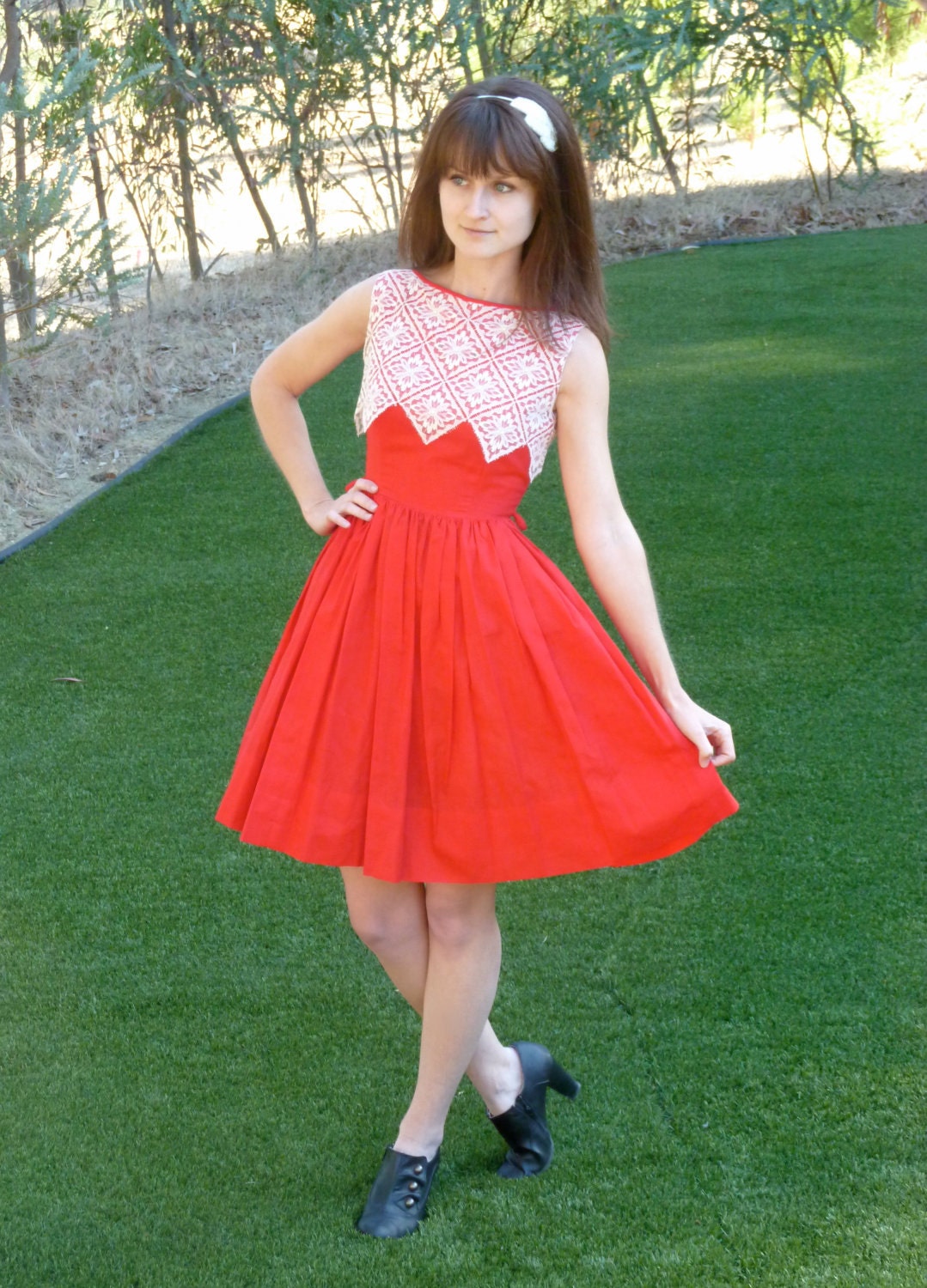 Red White Lace 1950s Party Dress Zig Zag Full Skirt Holiday Dress XS