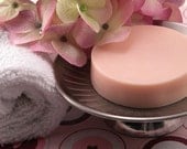 Moisurizing Soap Round 4 oz Sweet Pea Fragrance