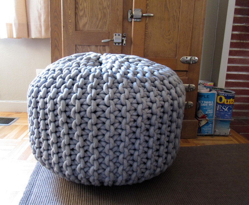 Giant knit rope pouf