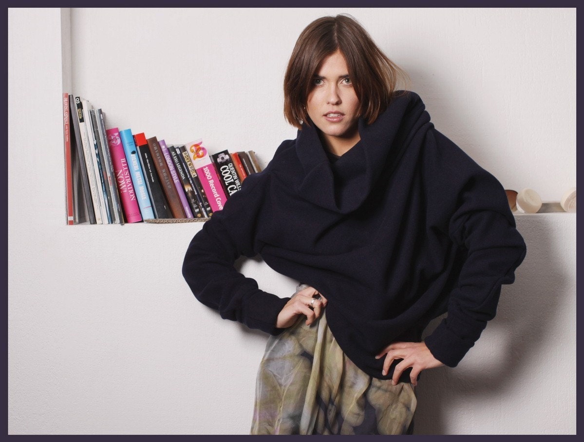 Night blue Jazz felted wool asymmetric pullover